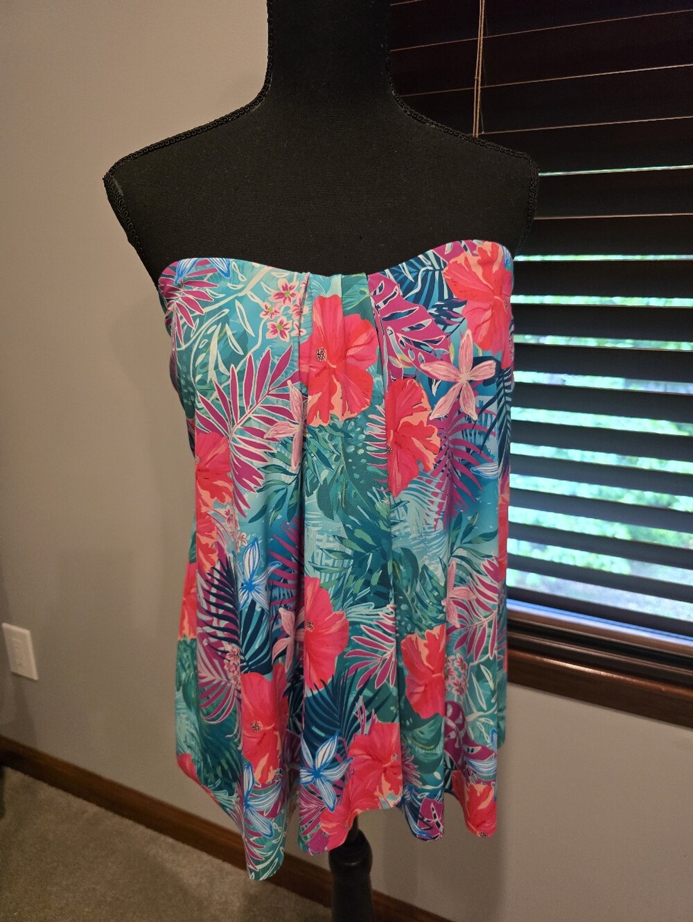 Swimsuits For All Tropical Floral Bandeau Swim Coverup - Pink & Teal